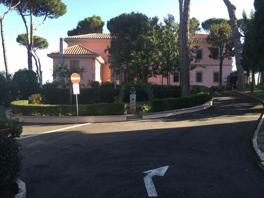 Casa Nostra Signora Hotell Isola Farnese Exteriör bild