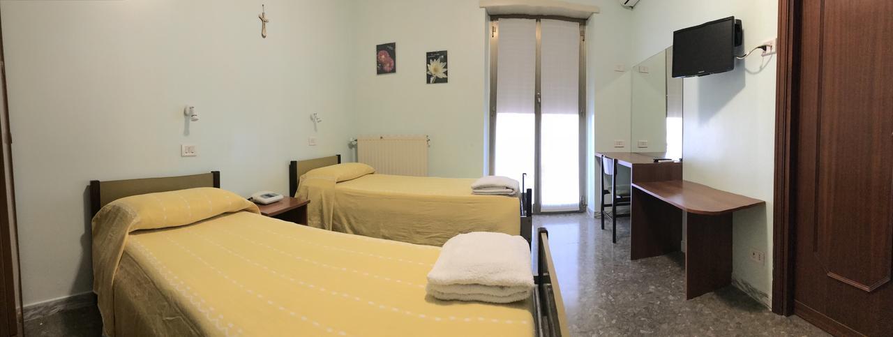 Casa Nostra Signora Hotell Isola Farnese Exteriör bild